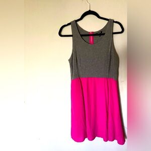 Apt 9 pink and gray dress size medium